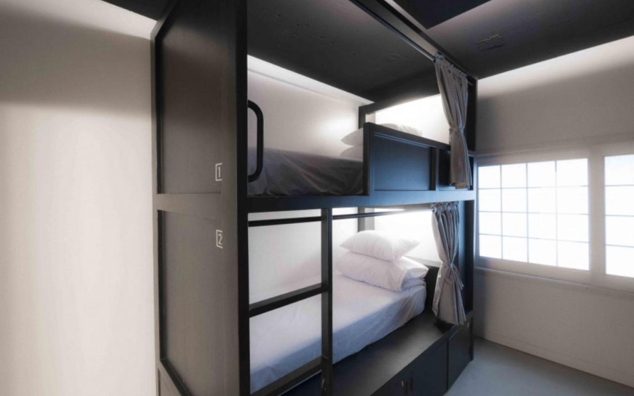 בוסאן Canvas Black Guesthouse מראה חיצוני תמונה
